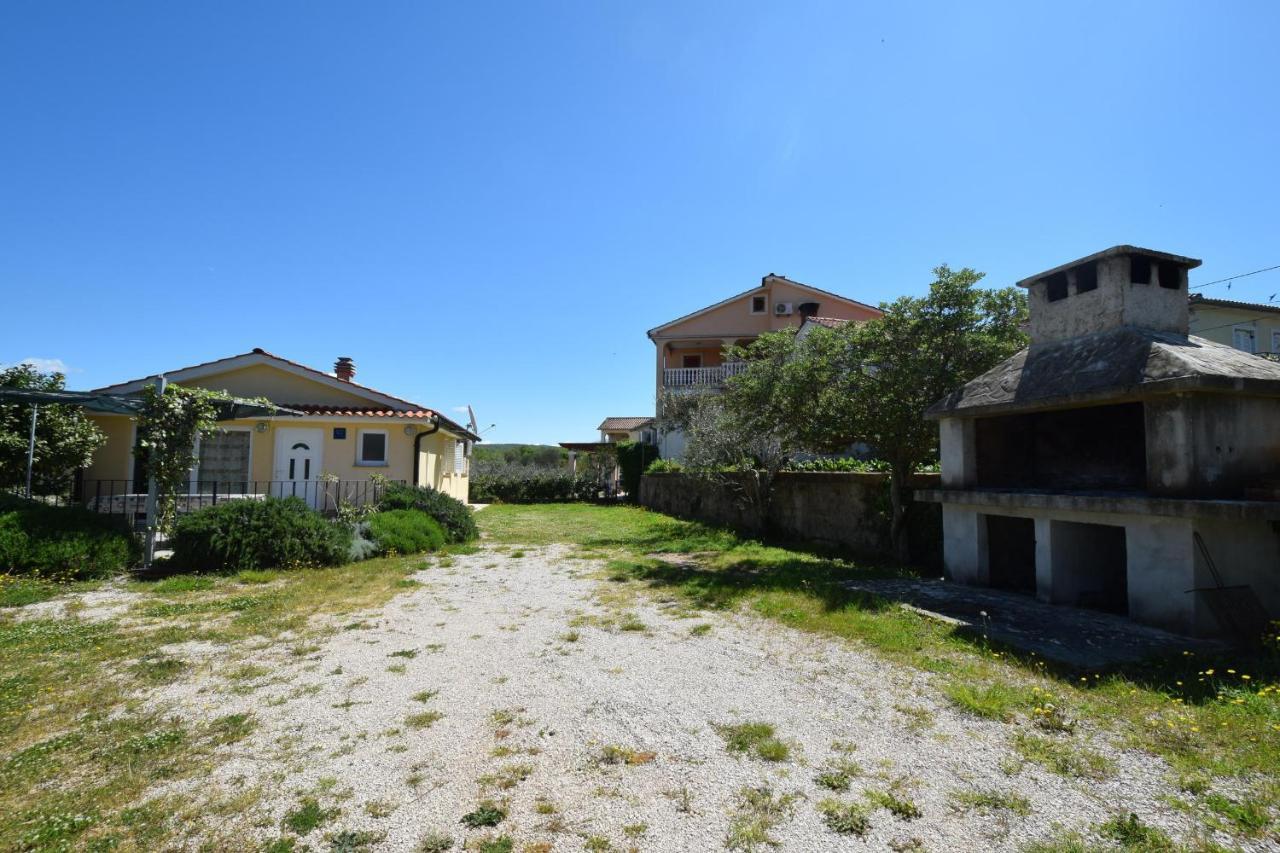 Holiday Home Pere Malinska Extérieur photo